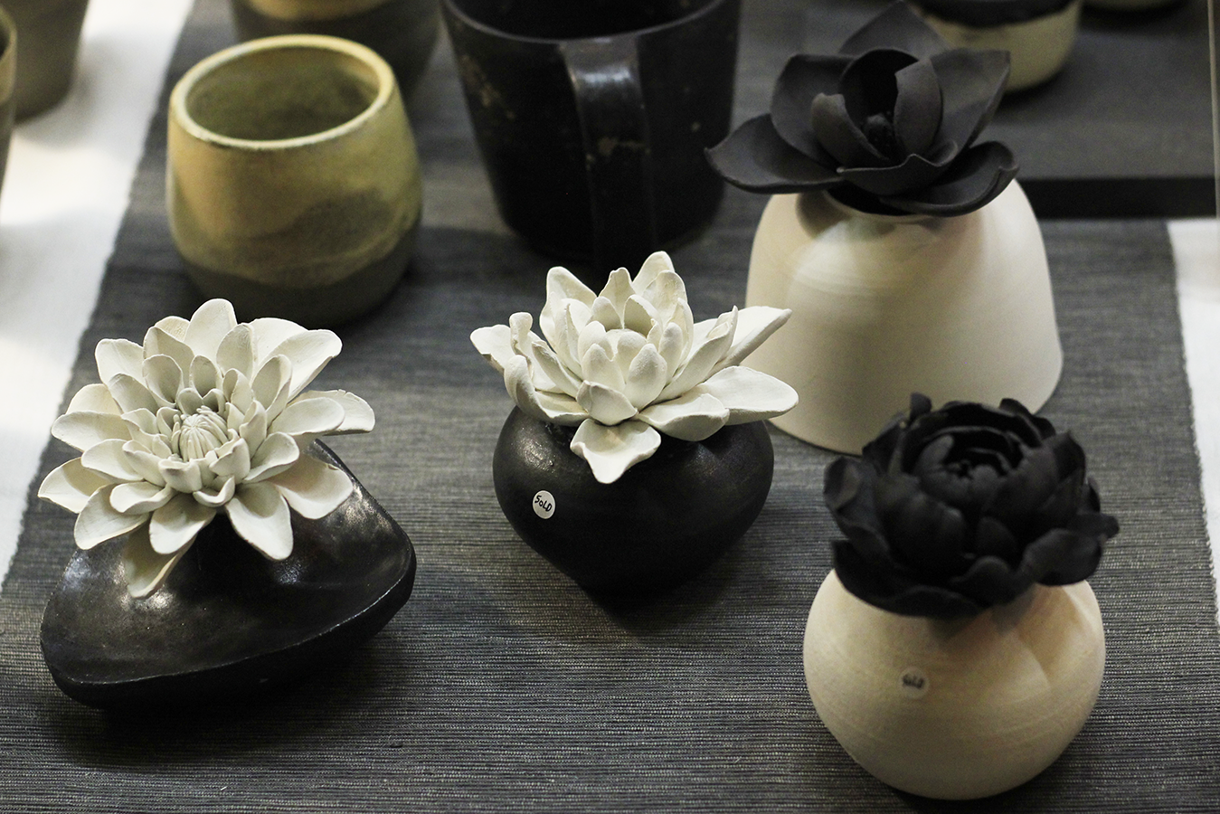 furnish-with-texture-and-colour